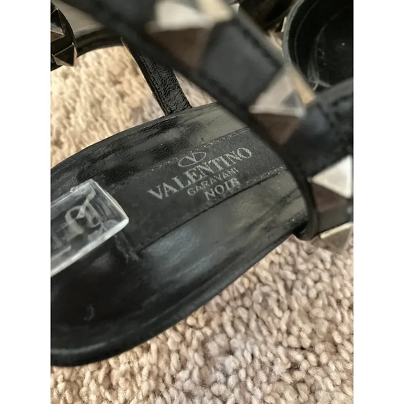 Valentino Garavani noir patent rockstud caged heels pumps - Picture 11 of 16